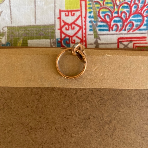 VTG MCM teak carved man & woman praying red and gold backdrop - Picture 6 of 6